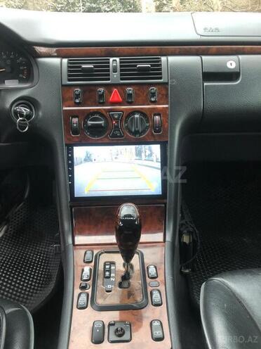 Mercedes E 200 1999, 330,000 km - 2.0 л - Mingəçevir