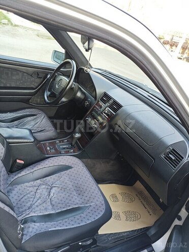 Mercedes C 200 1996, 300,000 km - 2.0 l - İsmayıllı