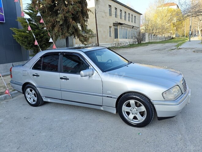 Mercedes C 200 1996, 300,000 km - 2.0 l - İsmayıllı