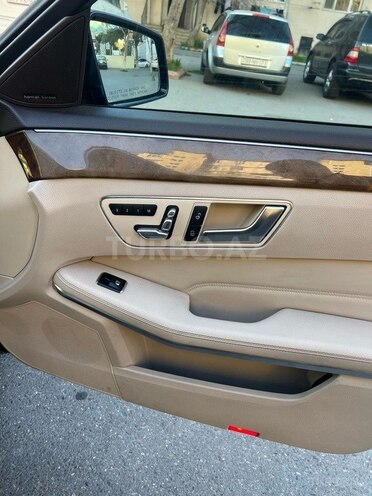 Mercedes E 350 2013, 258,000 km - 3.5 l - Bakı