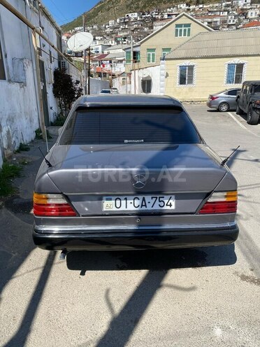 Mercedes E 200 1990, 360,000 km - 2.0 l - Bakı