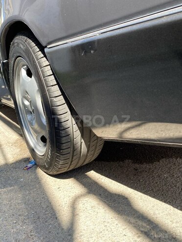 Mercedes E 200 1990, 360,000 km - 2.0 l - Bakı