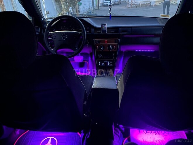 Mercedes E 200 1990, 360,000 km - 2.0 l - Bakı