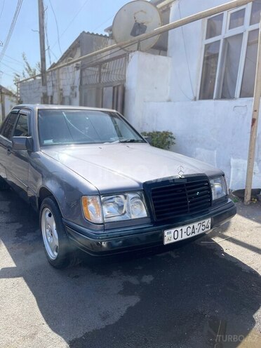 Mercedes E 200 1990, 360,000 km - 2.0 l - Bakı