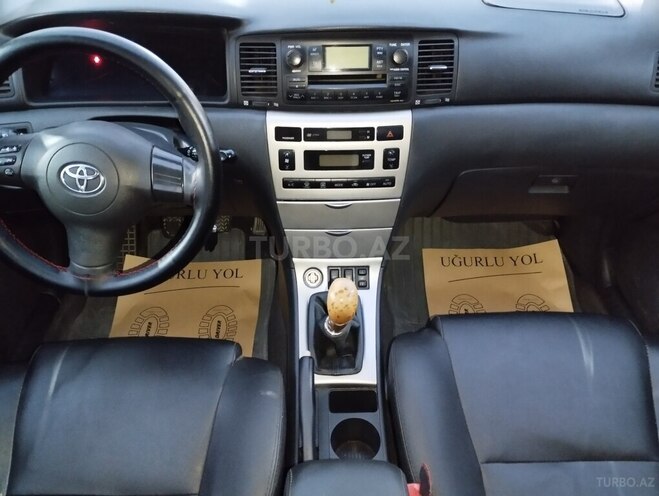 Toyota Corolla 2005, 267,000 km - 1.4 l - Bakı