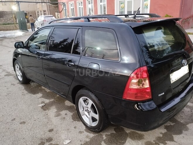 Toyota Corolla 2005, 267,000 km - 1.4 l - Bakı