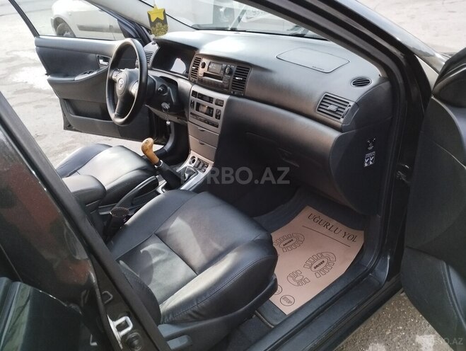 Toyota Corolla 2005, 267,000 km - 1.4 l - Bakı