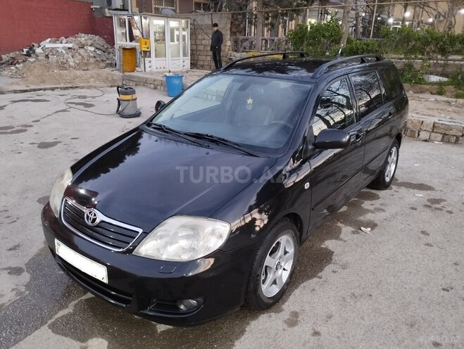 Toyota Corolla 2005, 267,000 km - 1.4 l - Bakı