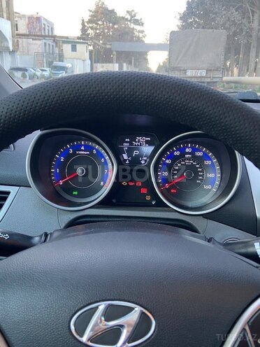 Hyundai Elantra 2014, 120,567 km - 1.8 л - Bakı