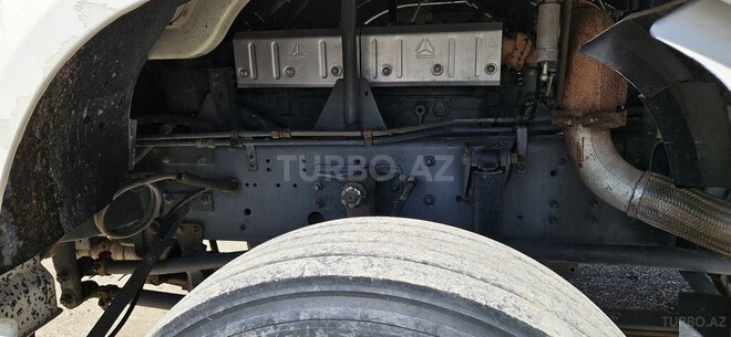 HOWO 371 2013, 337,000 km - 9.7 l - Quba
