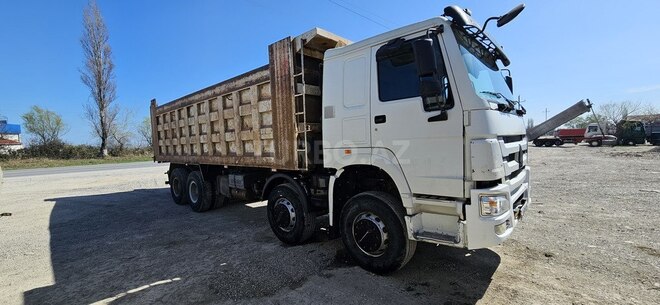 HOWO 371 2013, 337,000 km - 9.7 l - Quba