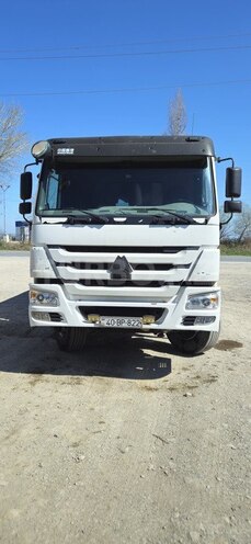 HOWO 371 2013, 337,000 km - 9.7 l - Quba