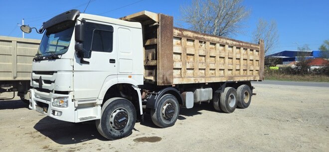 HOWO 371 2013, 337,000 km - 9.7 l - Quba