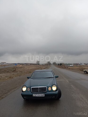 Mercedes E 200 1998, 325,000 km - 2.0 l - Şəmkir