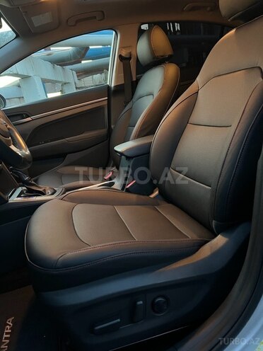 Hyundai Elantra 2017, 110,000 km - 2.0 l - Bakı