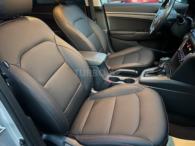 Hyundai Elantra 2017, 110,000 km - 2.0 l - Bakı