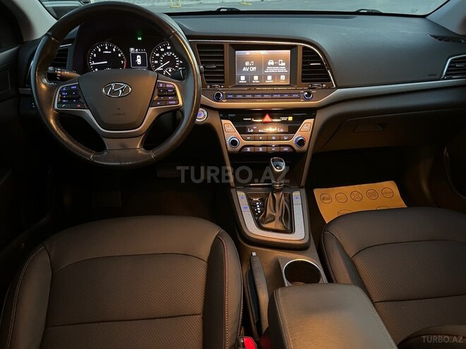 Hyundai Elantra 2017, 110,000 km - 2.0 l - Bakı