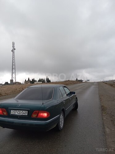 Mercedes E 200 1998, 325,000 km - 2.0 l - Şəmkir