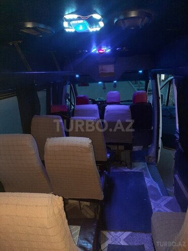 Mercedes Sprinter 412 1995, 350,944 km - 2.9 l - Qazax