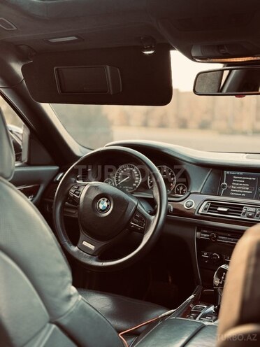 BMW 750 2009, 181,000 km - 4.4 l - Bakı
