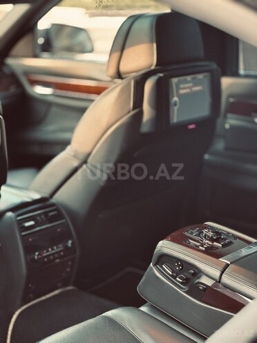 BMW 750 2009, 181,000 km - 4.4 l - Bakı