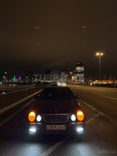 Mercedes E 220 d 2000, 470,000 km - 2.2 l - Bakı
