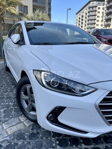 Hyundai Avante 2017, 125,000 km - 1.6 л - Bakı