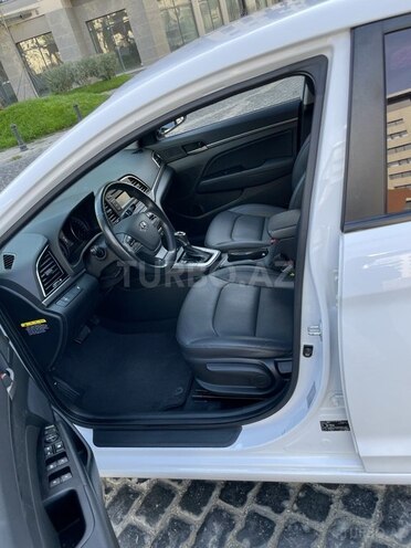 Hyundai Avante 2017, 125,000 km - 1.6 л - Bakı
