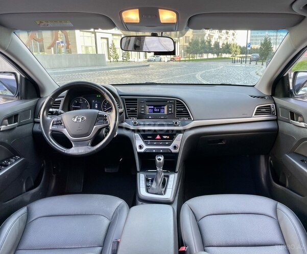 Hyundai Avante 2017, 125,000 km - 1.6 л - Bakı