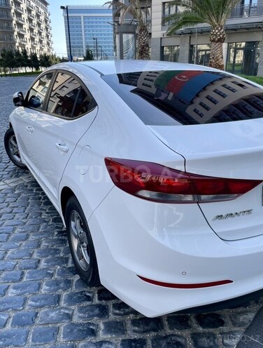 Hyundai Avante 2017, 125,000 km - 1.6 л - Bakı