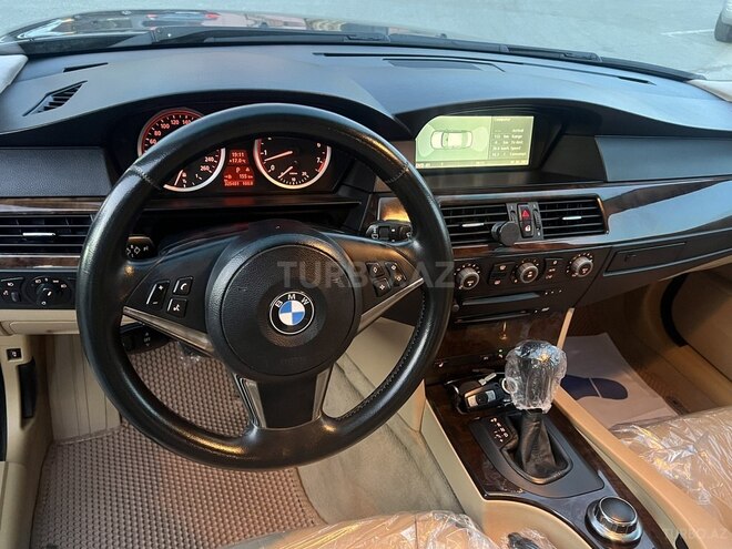 BMW 530 2006, 300,000 km - 3.0 l - Bakı