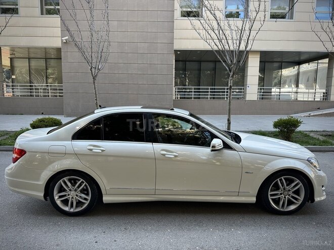 Mercedes C 250 2012, 256,000 km - 1.8 l - Bakı