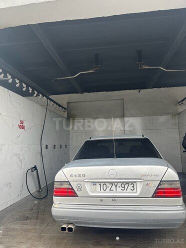 Mercedes E 220 1995, 452,658 km - 2.2 l - Bakı