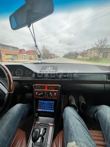 Mercedes E 220 1995, 452,658 km - 2.2 l - Bakı