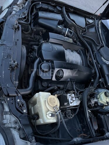 Mercedes E 320 2000, 262,900 km - 3.2 l - Bərdə
