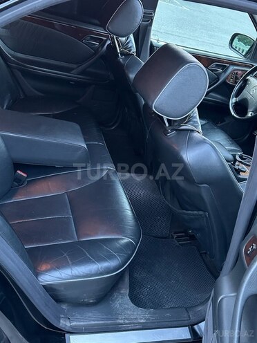 Mercedes E 320 2000, 262,900 km - 3.2 l - Bərdə