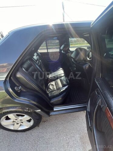 Mercedes E 220 1993, 287,677 km - 2.2 l - Bakı