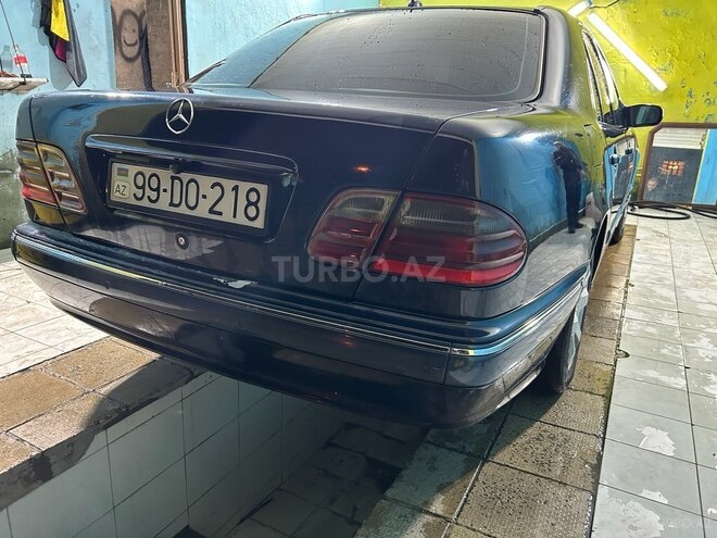 Mercedes E 220 d 2002, 440,000 km - 2.2 l - Bakı