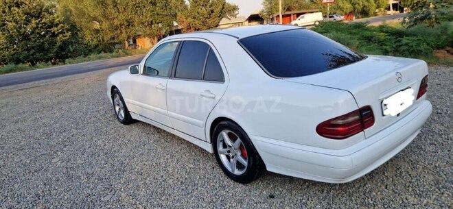 Mercedes E 220 d 2001, 377,122 km - 2.2 л - Masallı