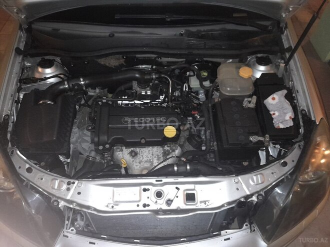 Opel Astra 2005, 540,740 km - 1.4 l - Qazax
