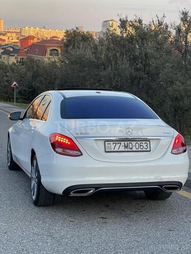 Mercedes C 300 4MATIC 2018, 70,000 km - 2.0 l - Bakı