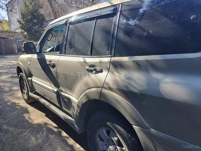 Mitsubishi Pajero 2003, 272,000 km - 3.0 l - Bakı