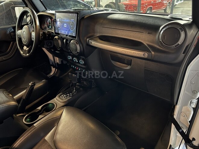 Jeep Wrangler 2015, 94,000 km - 3.6 l - Bakı