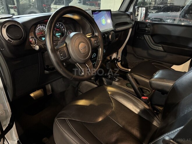 Jeep Wrangler 2015, 94,000 km - 3.6 l - Bakı
