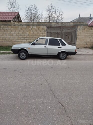 LADA (VAZ) 21099 2004, 230,000 km - 1.5 l - Quba