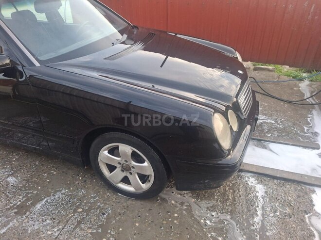 Mercedes E 220 d 2001, 868,156 km - 2.2 l - Bakı