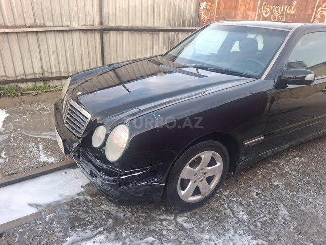 Mercedes E 220 d 2001, 868,156 km - 2.2 l - Bakı