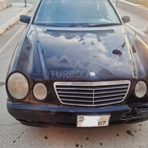 Mercedes E 220 d 2001, 868,156 km - 2.2 l - Bakı