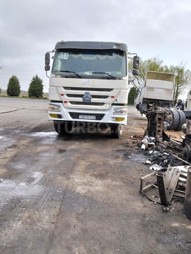 HOWO Sinotruk 2012, 124,000 km - 9.5 l - Tərtər