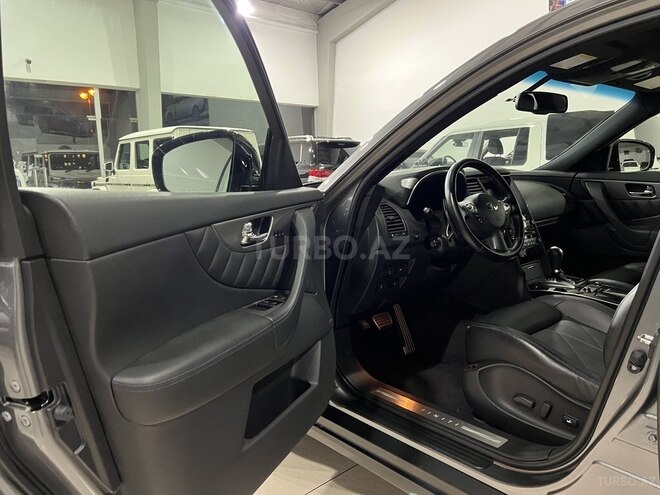 Infiniti  2019, 37,000 km - 3.7 l - Bakı